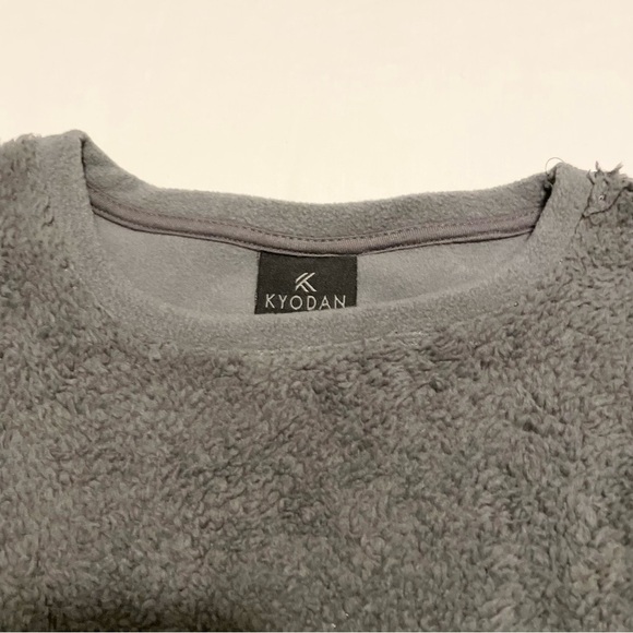 Kyodan Fuzzy Sweater and Pants Set Girls Size Medium 10/12 - Picture 4 of 16